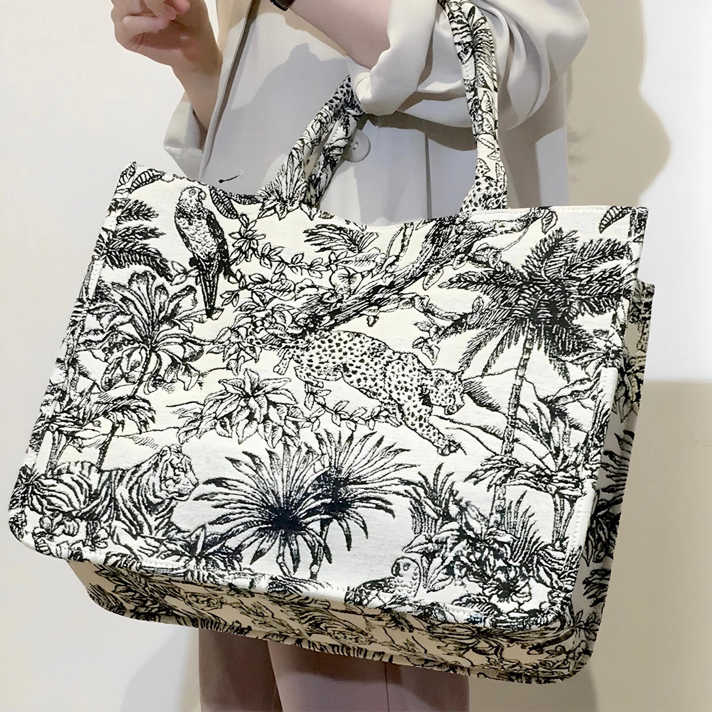 Folle Book Tote